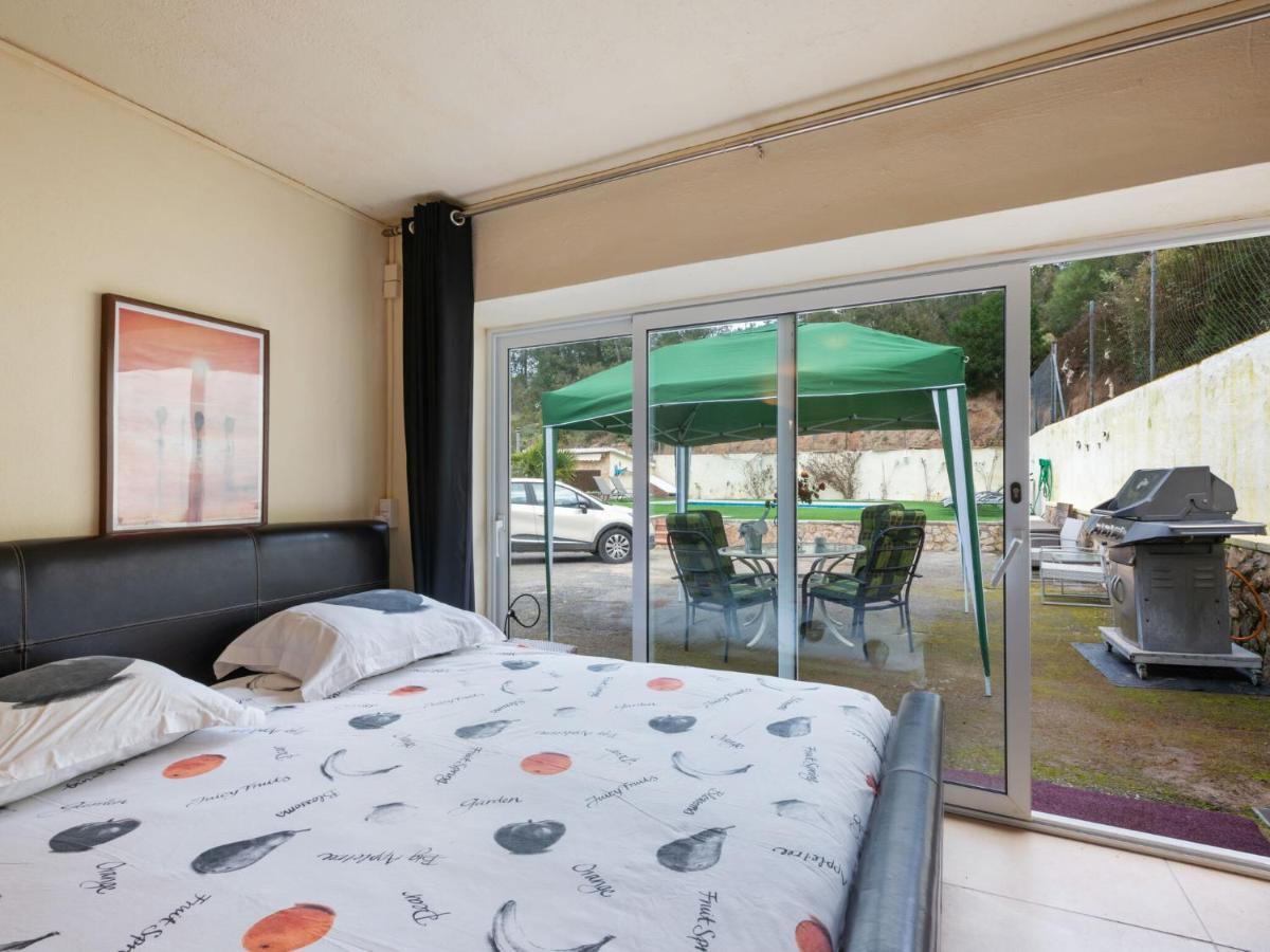 Cosy In With Swimming Pool